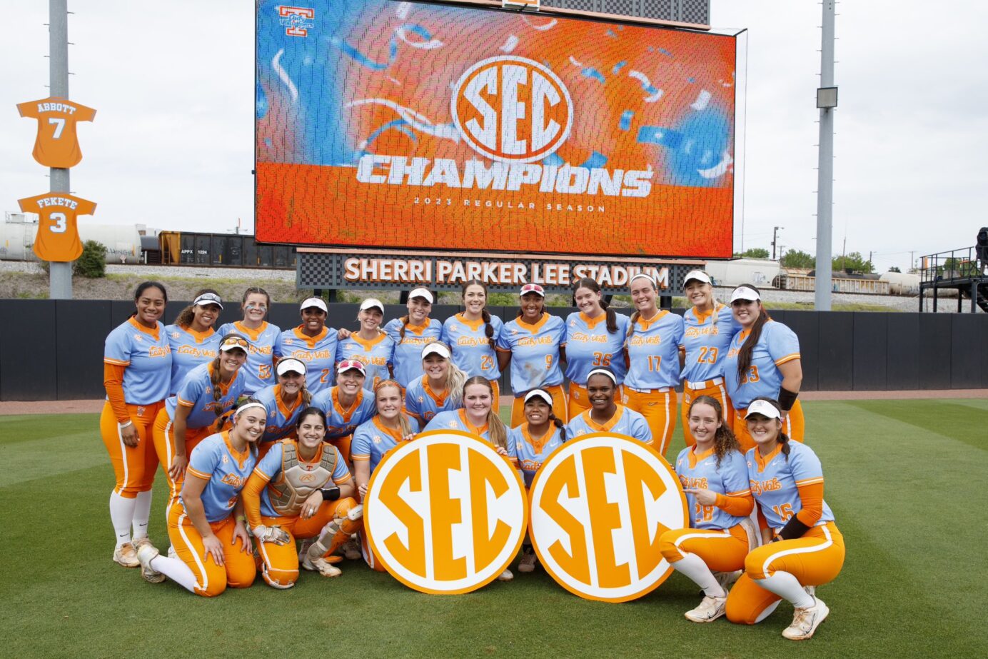 Softball wins SEC title, prepares for postseason Knox TN Today