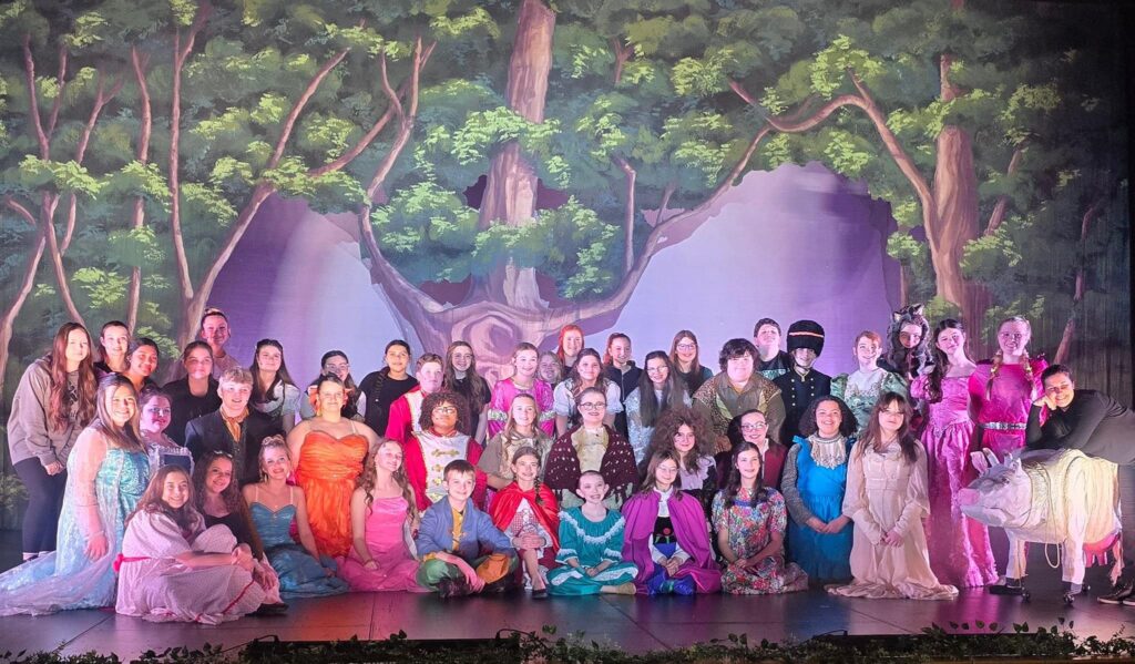 Gibbs Middle performs ‘Into the Woods’ - Knox TN Today