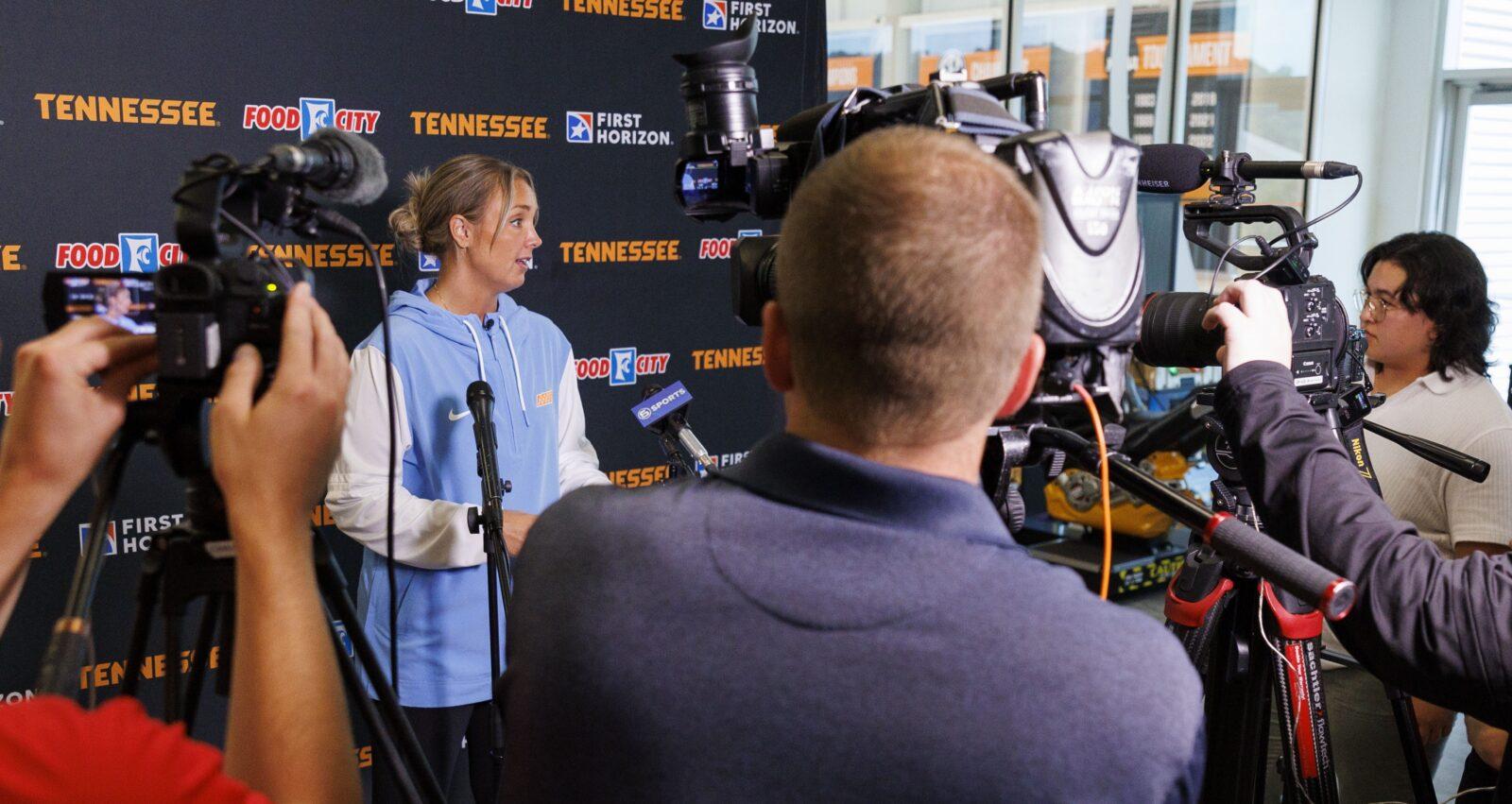 Present and past align for Lady Vols