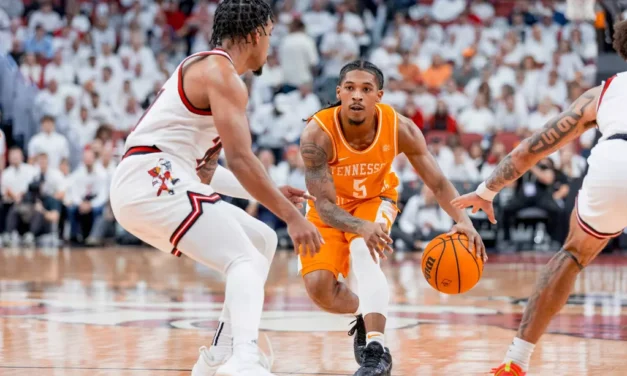 Tennessee basketball rips Louisville in absolute rout