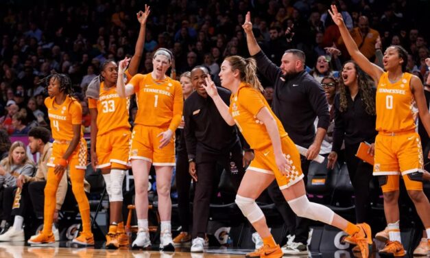 Lady Vols enter polls; Cierra Burdick has hip surgery